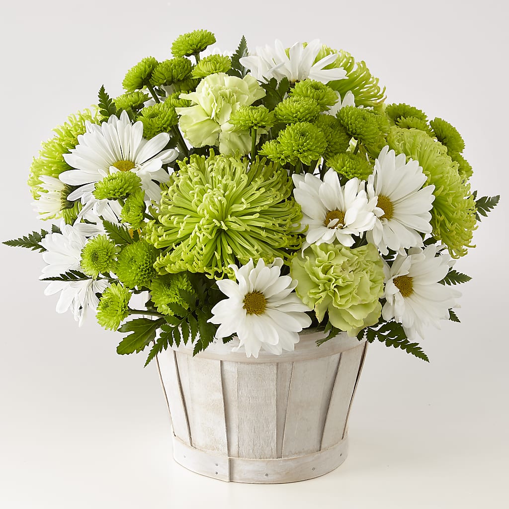 Lucky Charm Basket (Standard) – Reedley Flower Shop, Reedley CA
