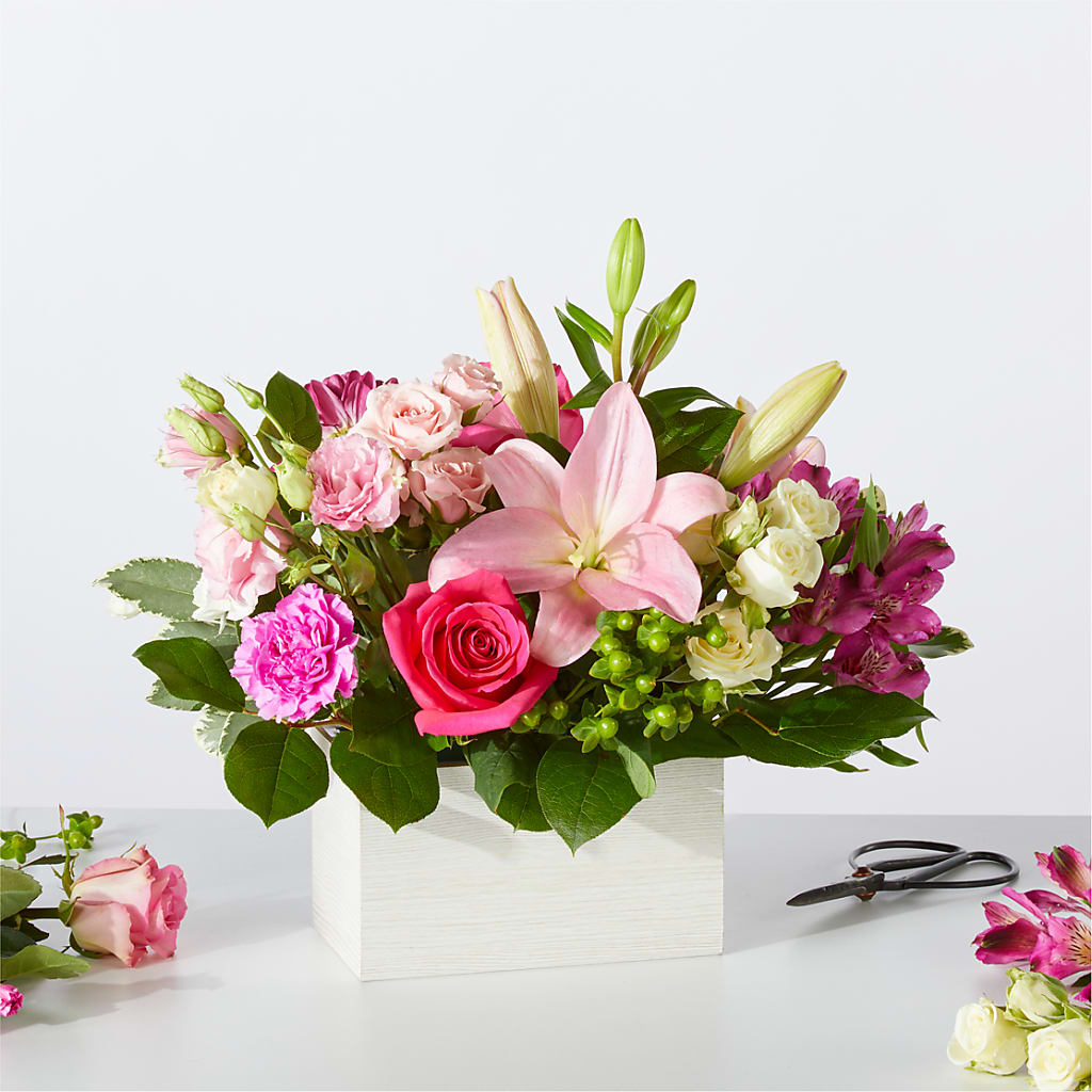 Sweetberry Box – A Florist Original – Reedley Flower Shop, Reedley CA