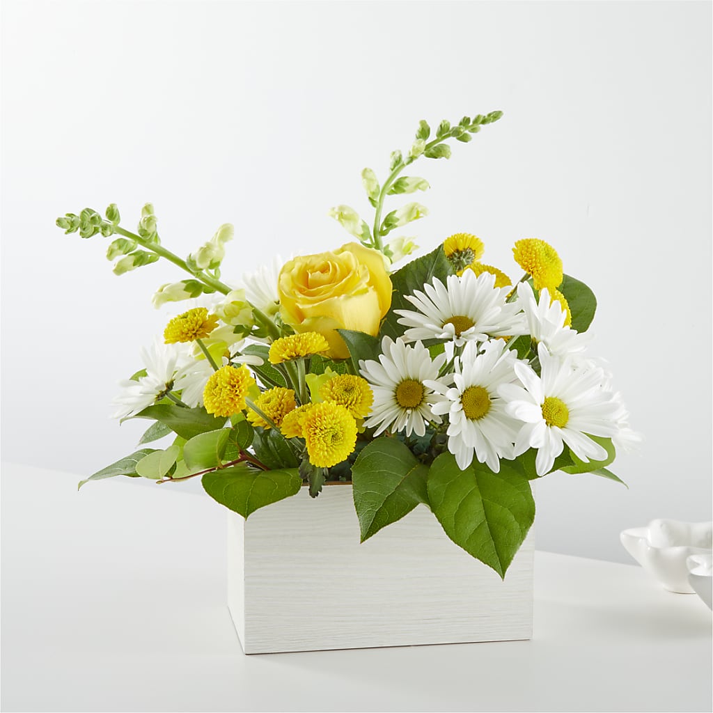 Sun Salutation Box Bouquet – Reedley Flower Shop, Reedley CA