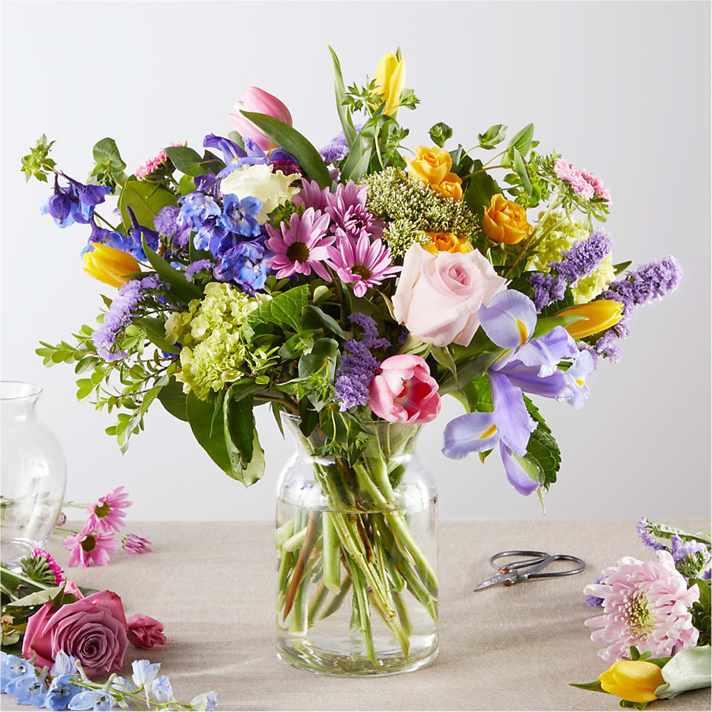 Pastel Tradition - A Florist Original – Reedley Flower Shop, Reedley CA