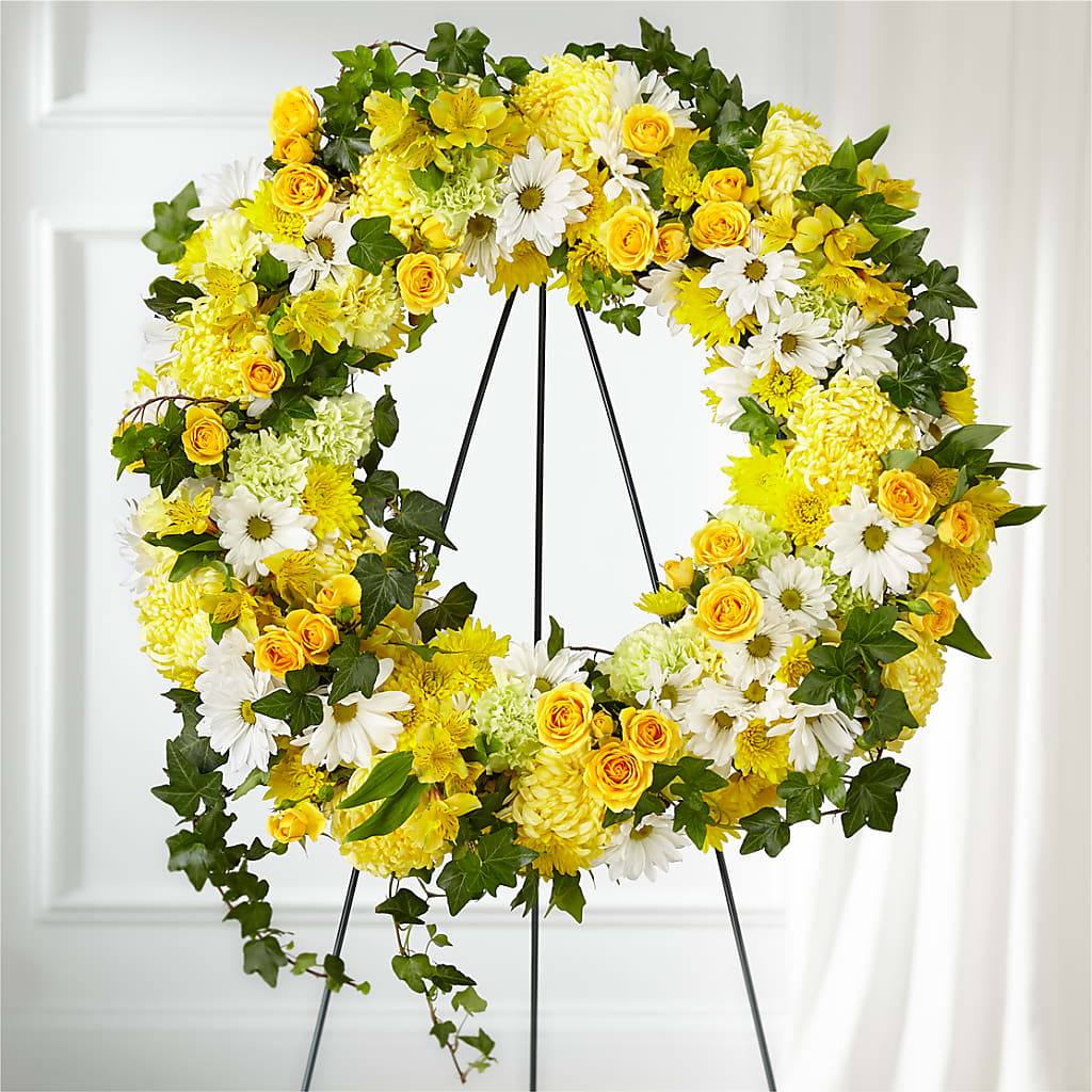 Golden Remembrance Wreath – Reedley Flower Shop, Reedley CA