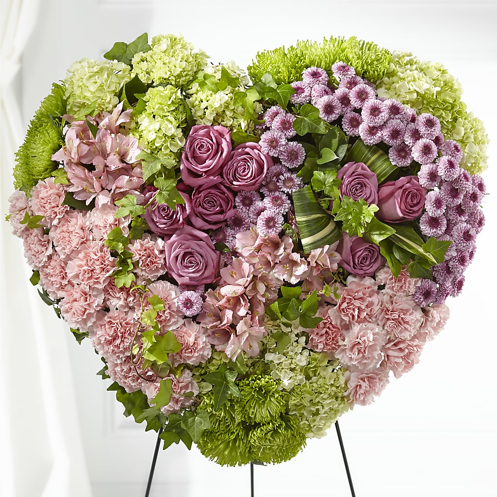 Heartwarming Standing Heart – Reedley Flower Shop, Reedley CA