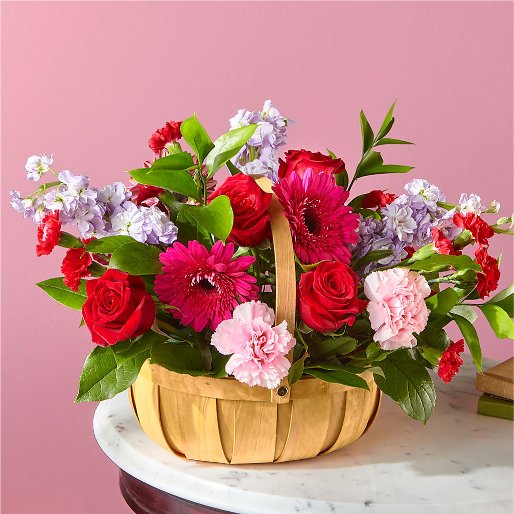 Pink Picnic Basket – Reedley Flower Shop, Reedley CA