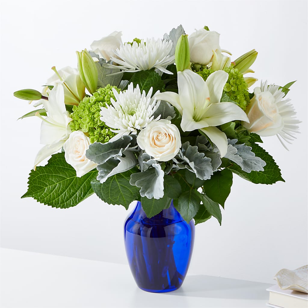 Snowy Dreams Bouquet – Reedley Flower Shop, Reedley CA