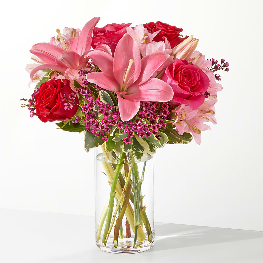 Lucky in Love Bouquet – Reedley Flower Shop, Reedley CA