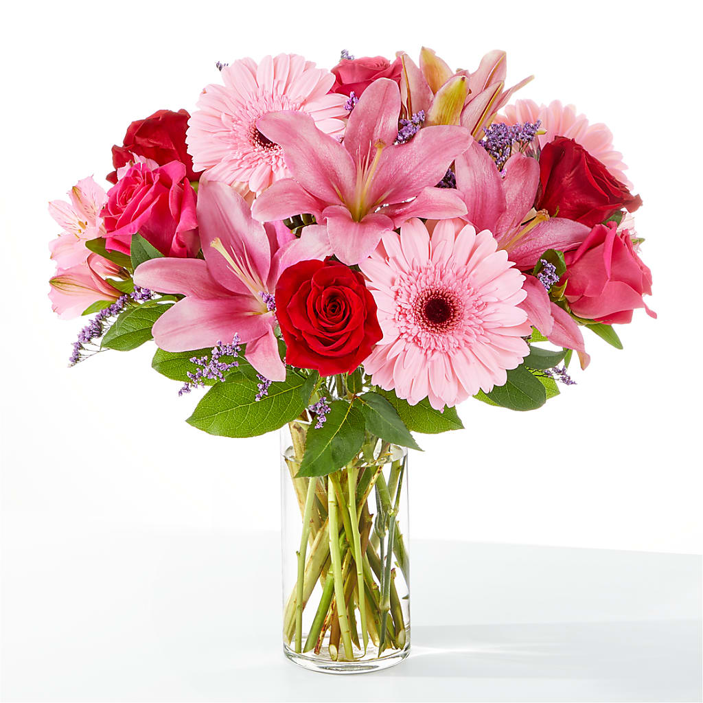 Lots of Love Bouquet – Reedley Flower Shop, Reedley CA