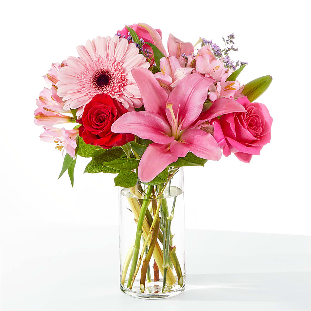 Lots of Love Bouquet – Reedley Flower Shop, Reedley CA