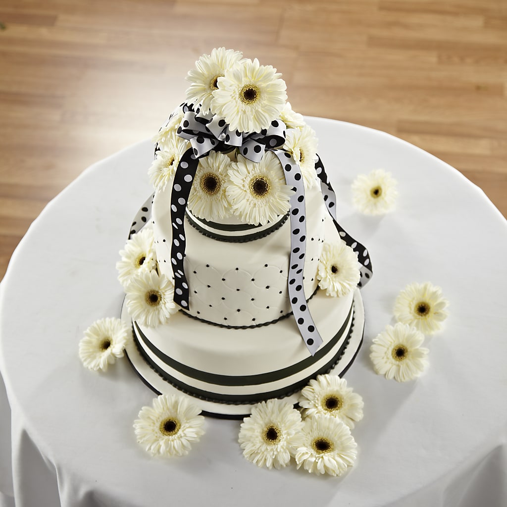 Simple Sophistication Cake Décor – Reedley Flower Shop, Reedley CA
