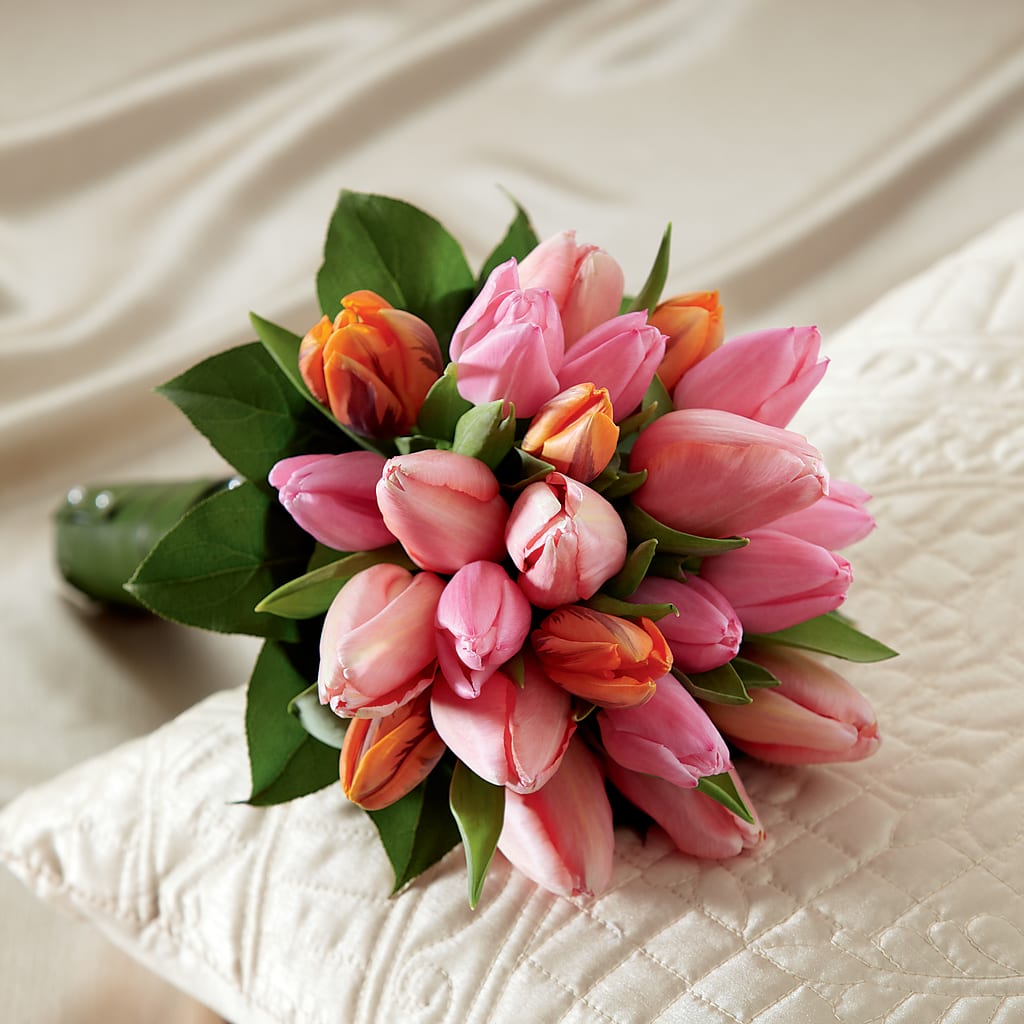 Embraceable Bouquet – Reedley Flower Shop, Reedley CA