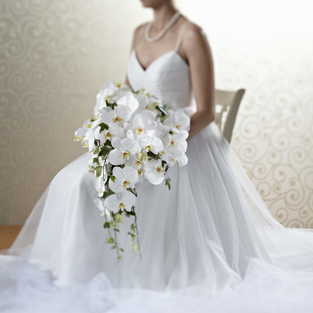 Classic White Bouquet – Reedley Flower Shop, Reedley CA
