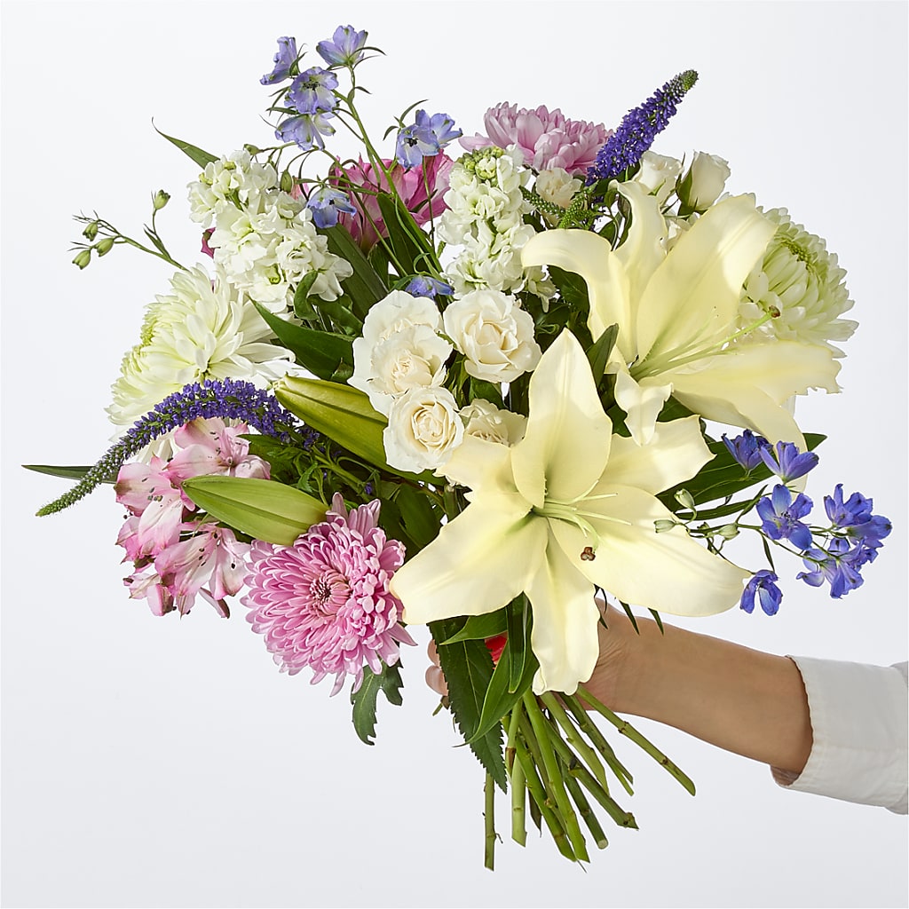 Winter Celebration Bouquet –  Reedley Flower Shop, Reedley CA