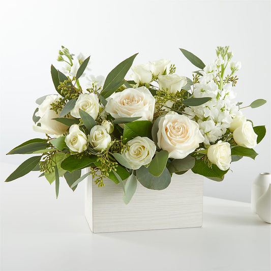 Fresh Linen Box Bouquet –  Reedley Flower Shop, Reedley CA