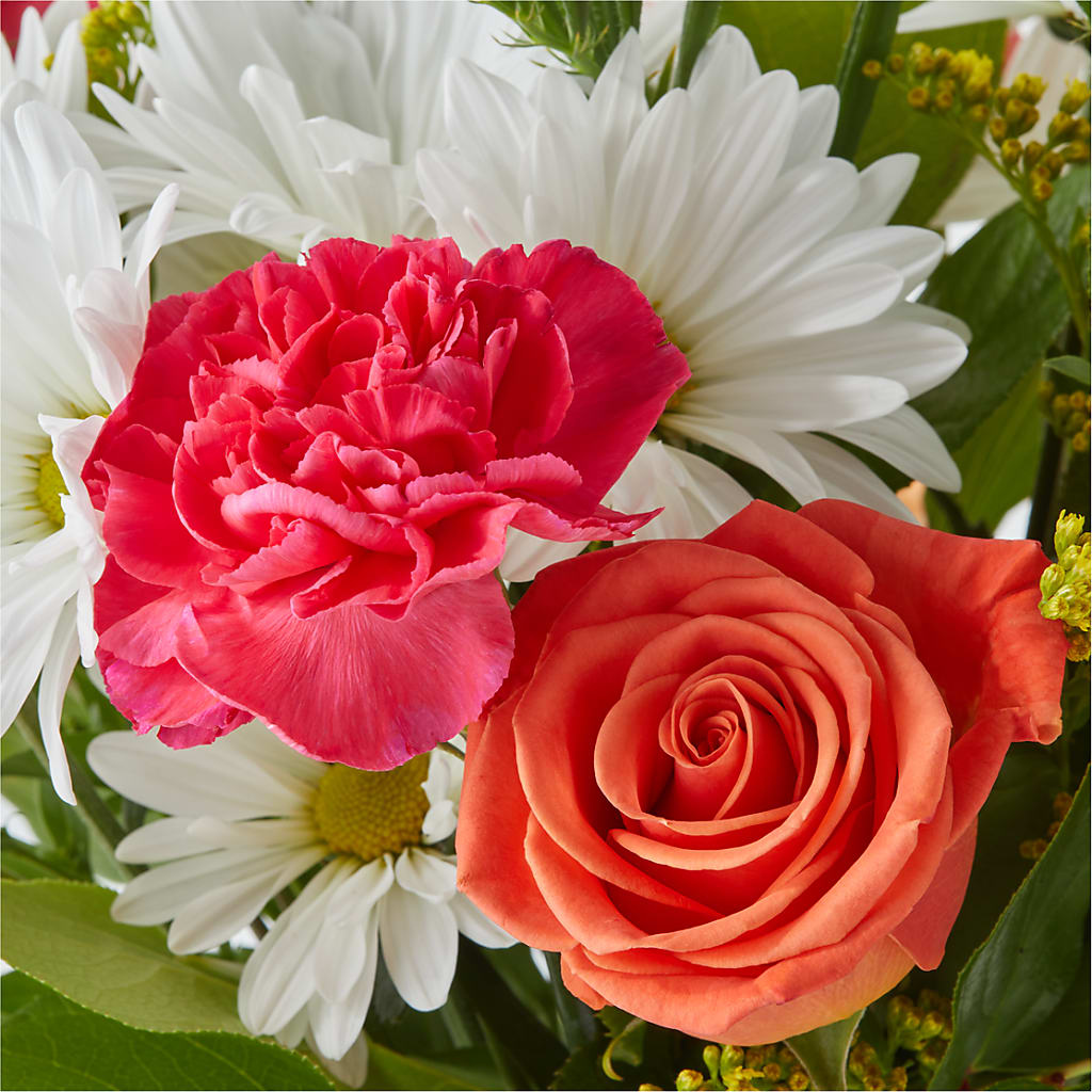 Oopsie Daisy Bouquet –  Reedley Flower Shop, Reedley CA