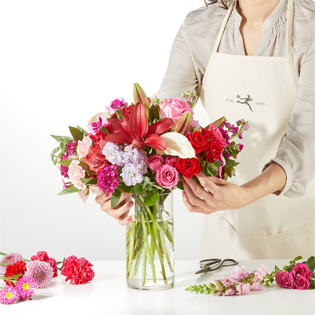 Swooning Over You - A Luxury Florist Original –  Reedley Flower Shop, Reedley CA