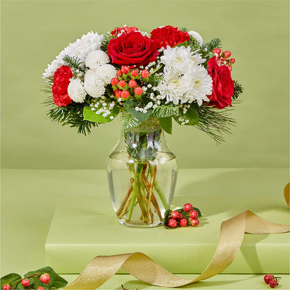 Chance of Flurries Bouquet –  Reedley Flower Shop, Reedley CA