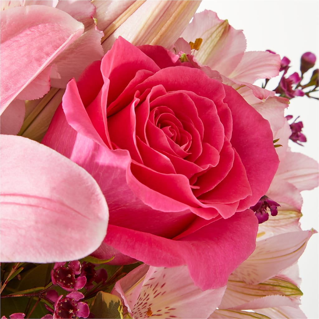 Lucky in Love Bouquet –  Reedley Flower Shop, Reedley CA