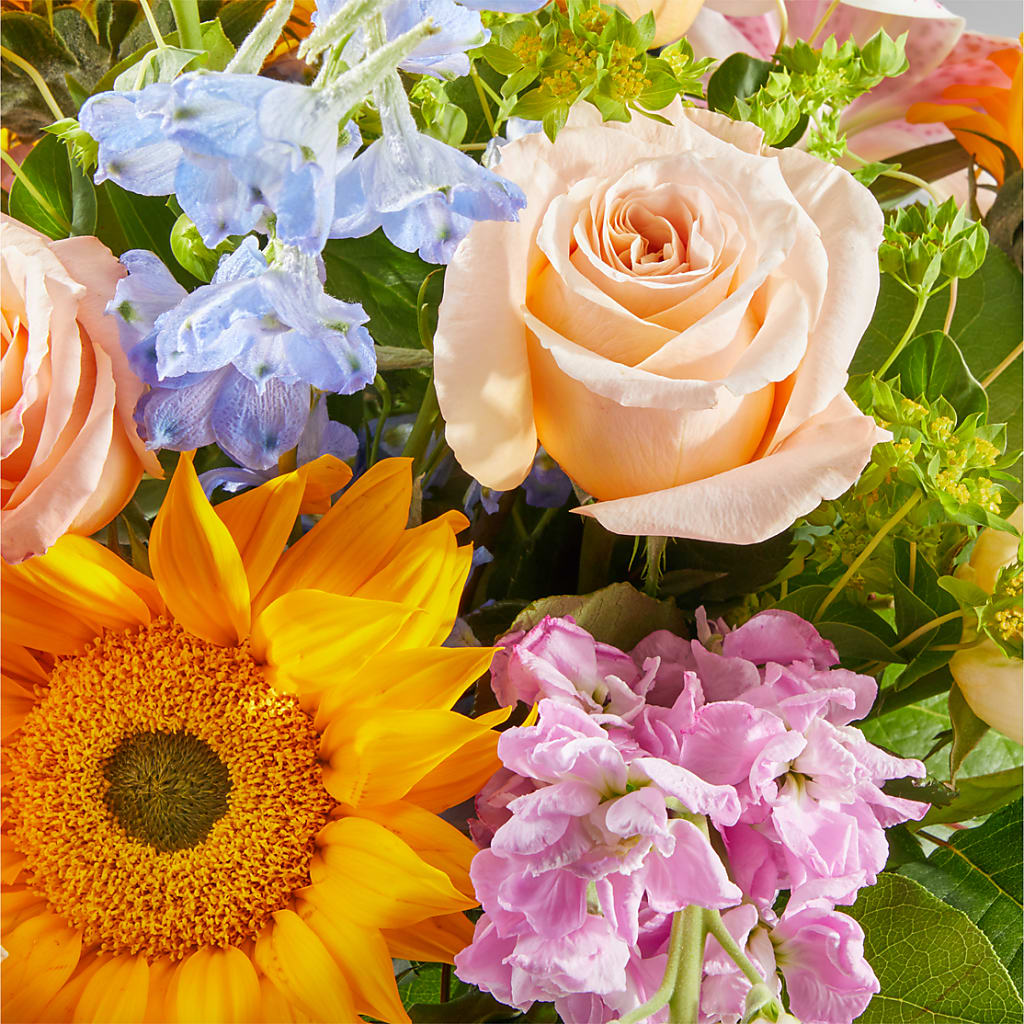 Dreamy Meadows Bouquet –  Reedley Flower Shop, Reedley CA