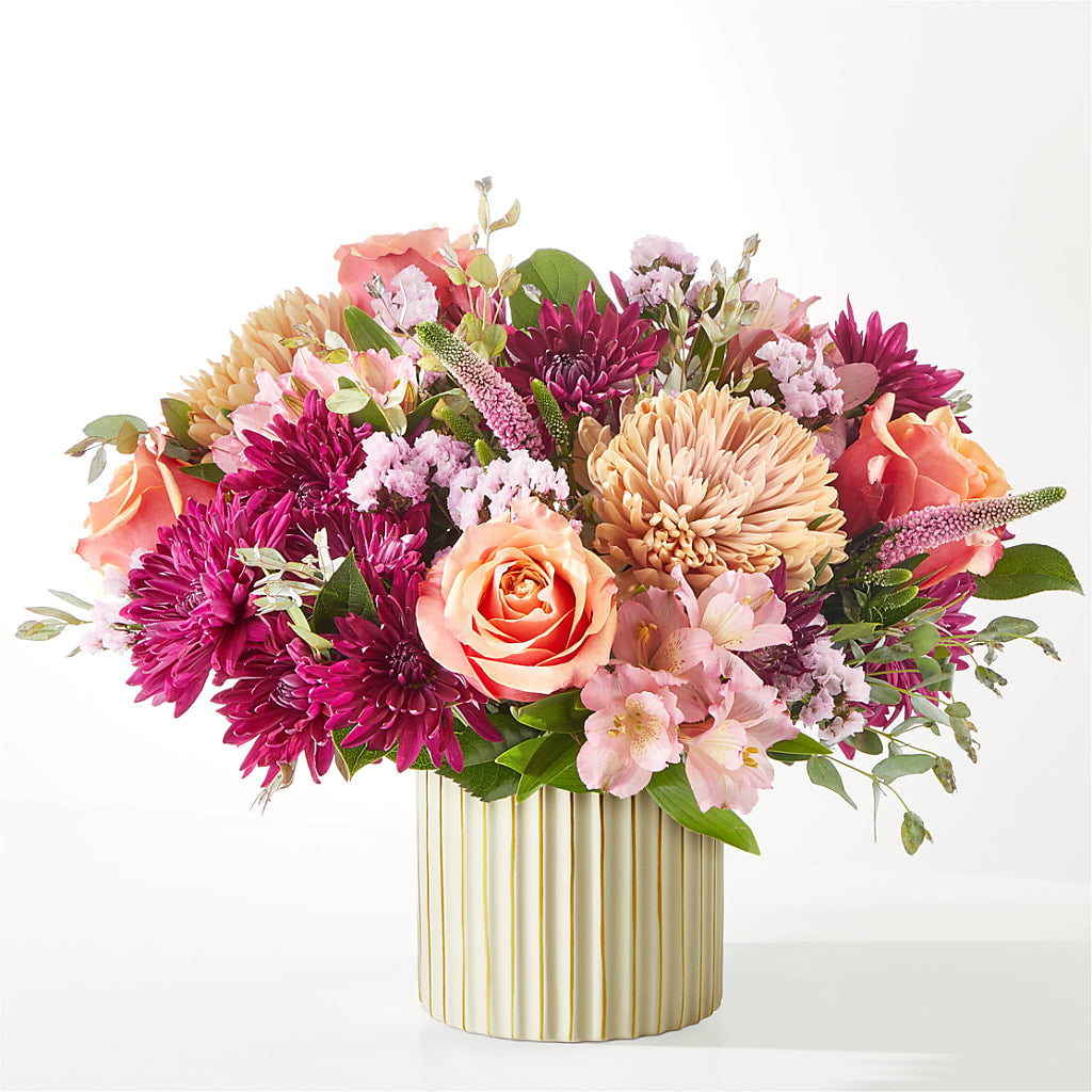 Berry Cobbler Bouquet with Ivory Vase –  Reedley Flower Shop, Reedley CA