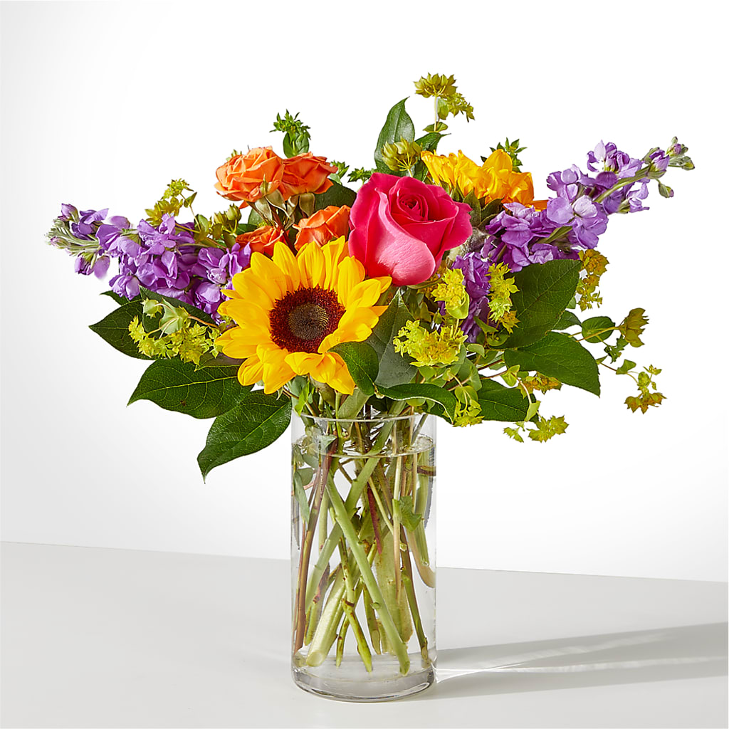 Vibrant Greetings Bouquet –  Reedley Flower Shop, Reedley CA