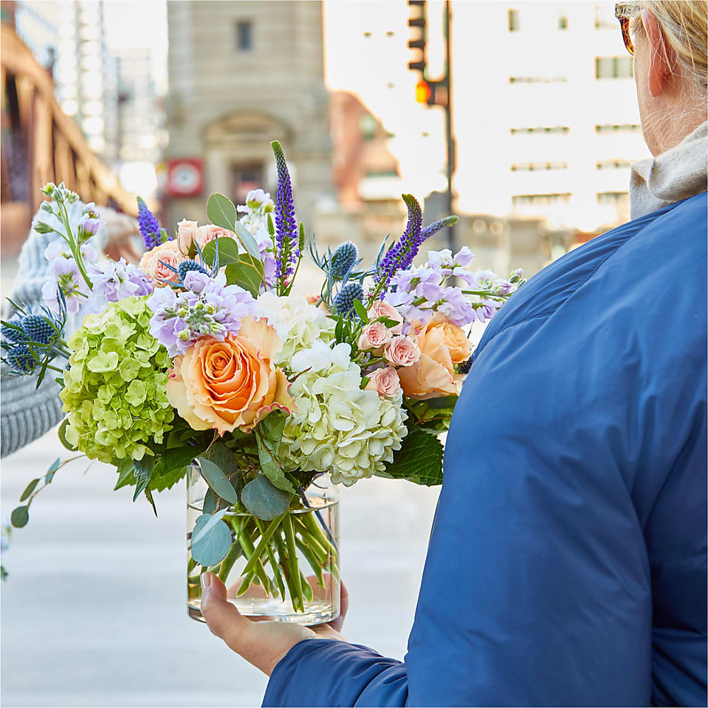Porch Swing Bouquet –  Reedley Flower Shop, Reedley CA