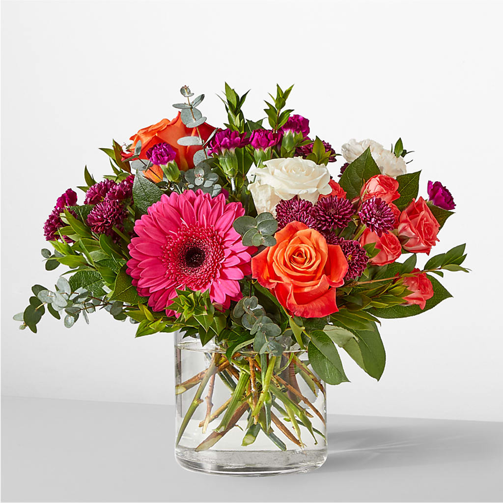 Smell the Roses Bouquet –  Reedley Flower Shop, Reedley CA