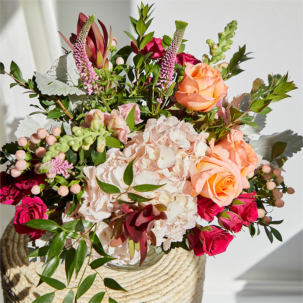 Glitz & Glam Bouquet –  Reedley Flower Shop, Reedley CA